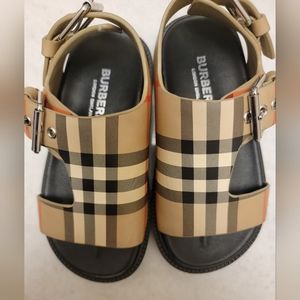 Burberry kids sandals